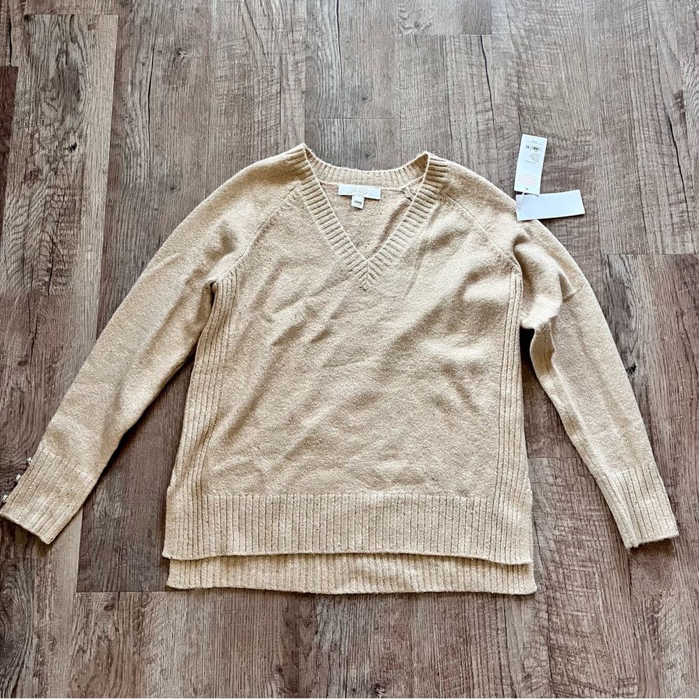 Lilly Pulitzer Tan V-Neck Sweater Knit Relaxed Fit gold sequins Sz. Small NWT